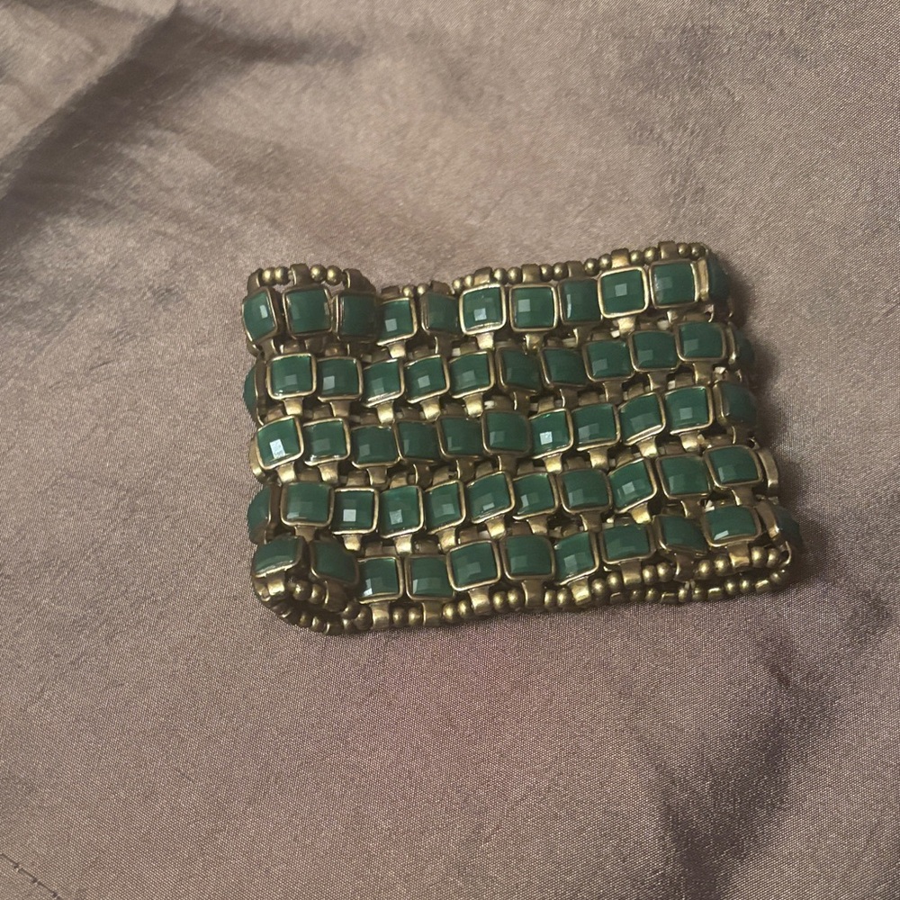 Elegant Green Beaded Bracelet
